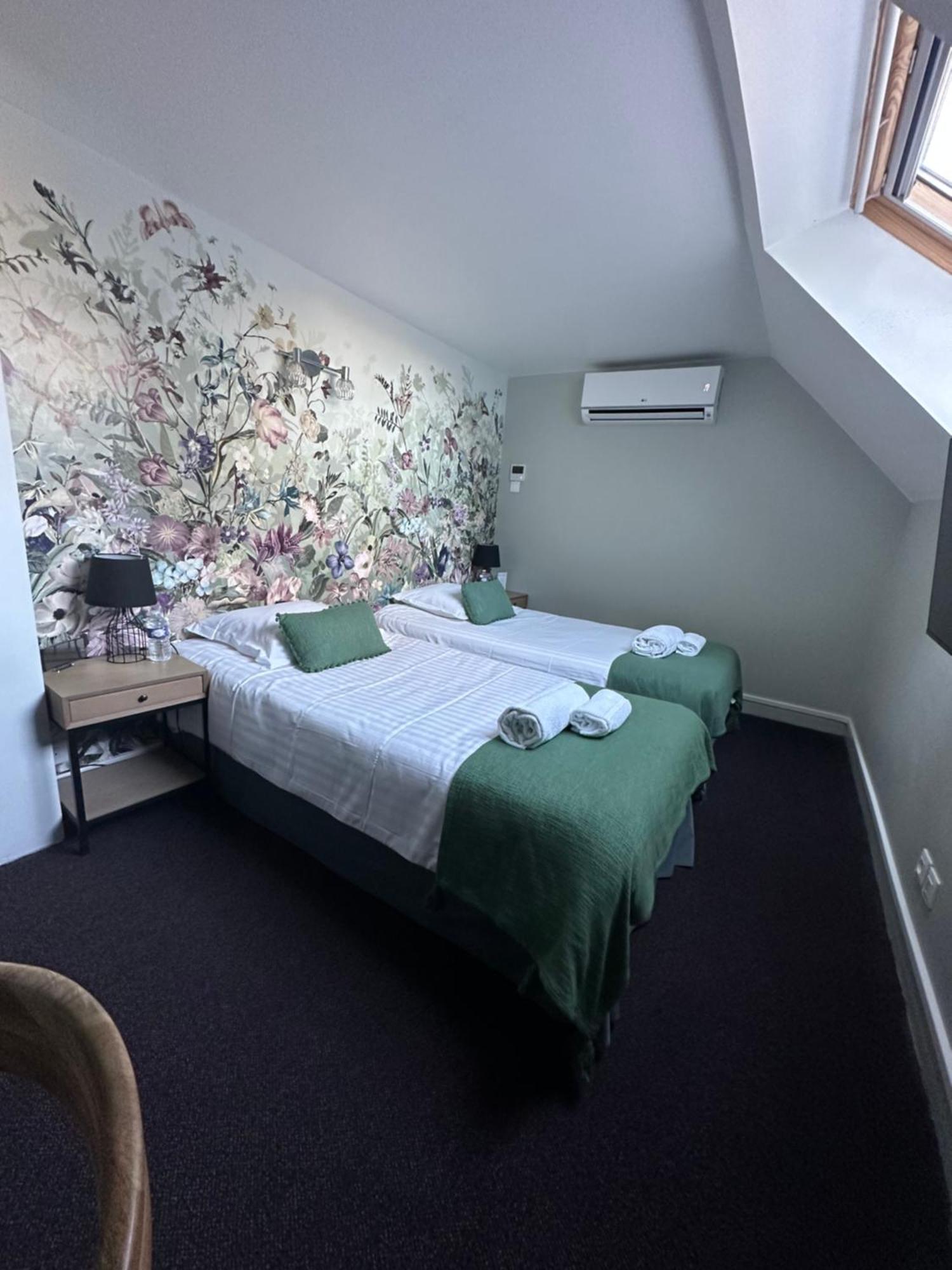 The Originals Boutique, Hotel Le George , Loches Esterno foto